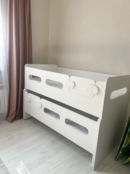 Детская современная кровать