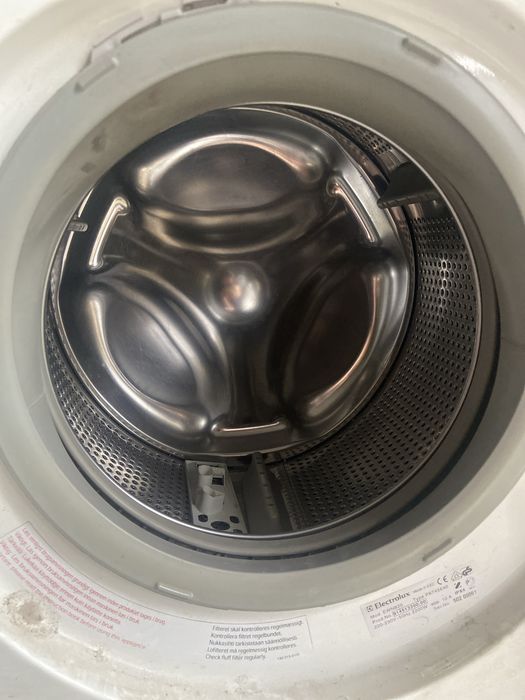 Продам стиральную машину Electrolux EWN