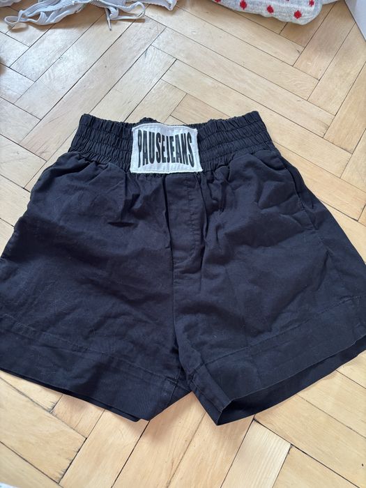 Къси панталонки  Pause