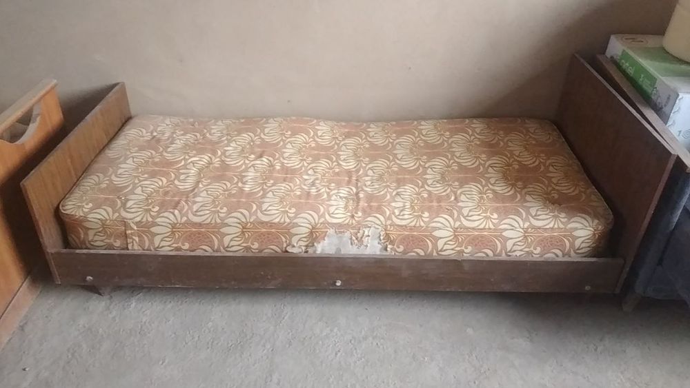 Ески диван каравот