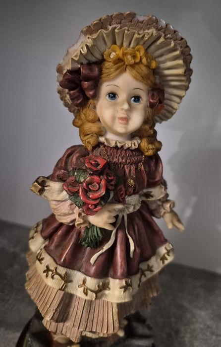 Figurină decorativă Colecția Juliana, din rășină acrilică, 23cm.