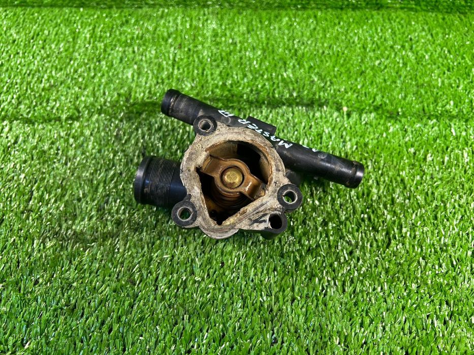 Крышка термостата Рено Мастер Трафик 2.3 Renault Master Traffic