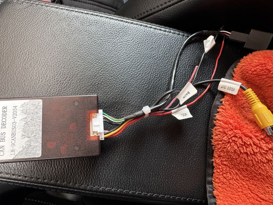 Modul CAN BUS  VAG Decoder auto + cablaj (comenzi volan / multimedia)