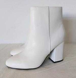 Cizme albe NINE WEST piele naturala   mr. 36 noi la cutie