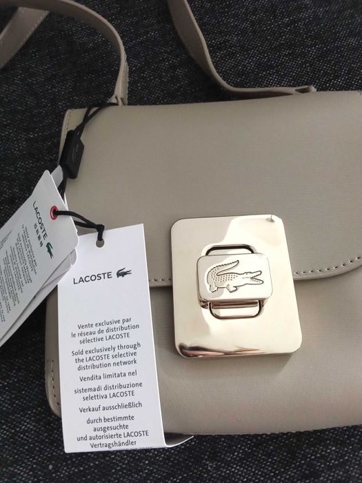 LACOSTE. Чанта, нова.
