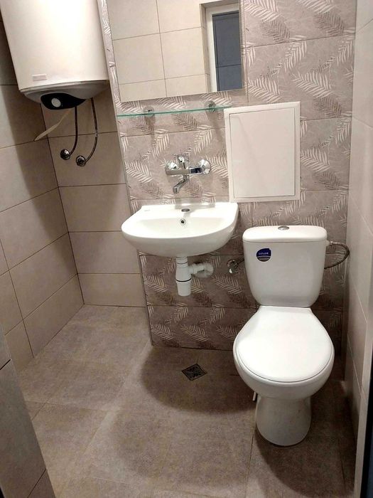 Дава се под наем Двустаен апартамент в Бургас, Славейков - 71 кв.м за 153 € - Снимка #1