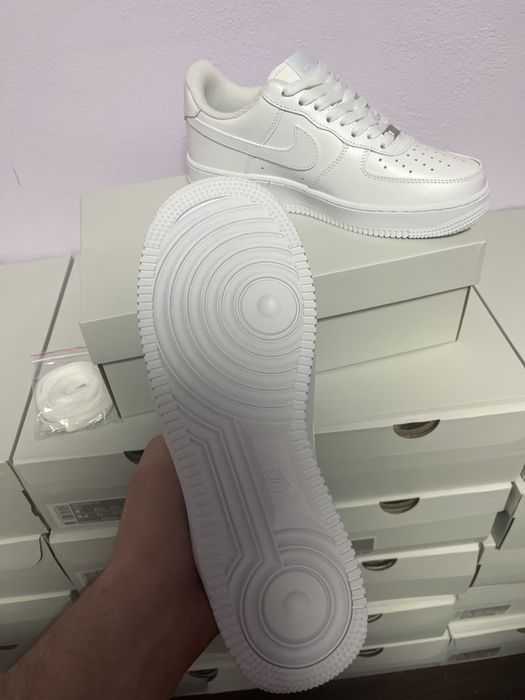 Air Force 1 Triple White