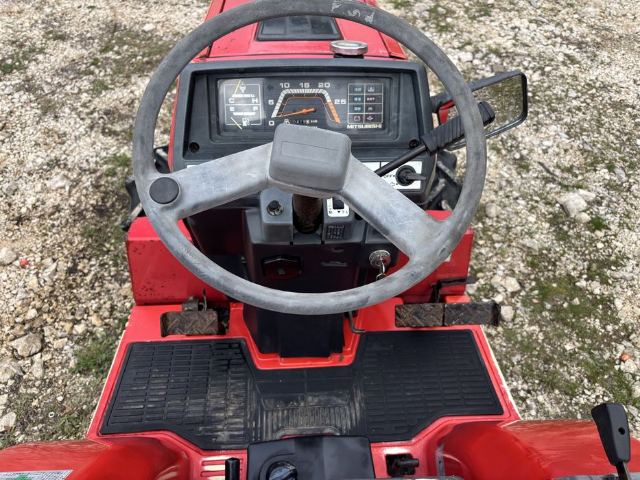 Tractor mitsubishi 18 cp 4x4