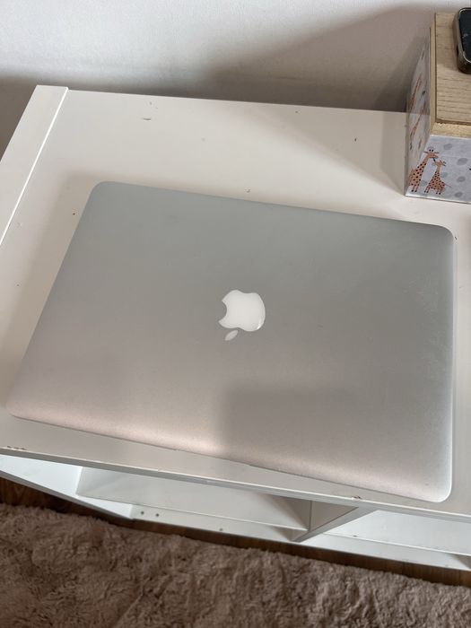 MacBook Air 13” A1466