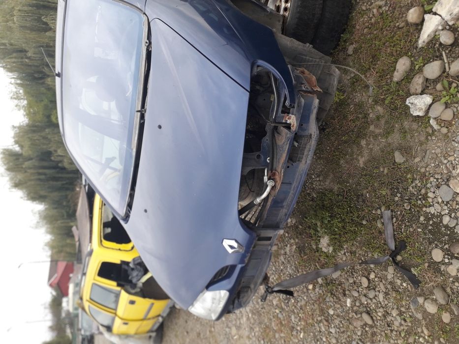 Capota motor Renault Megan 2