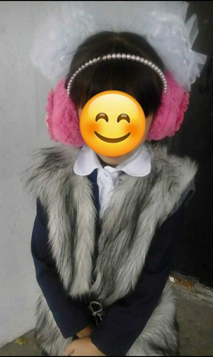 Безрукавка для девочка. 4000тт