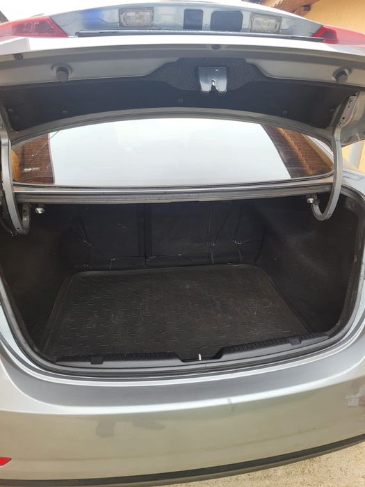 Hyundai Elantra 2014 manual 1.6 132CP