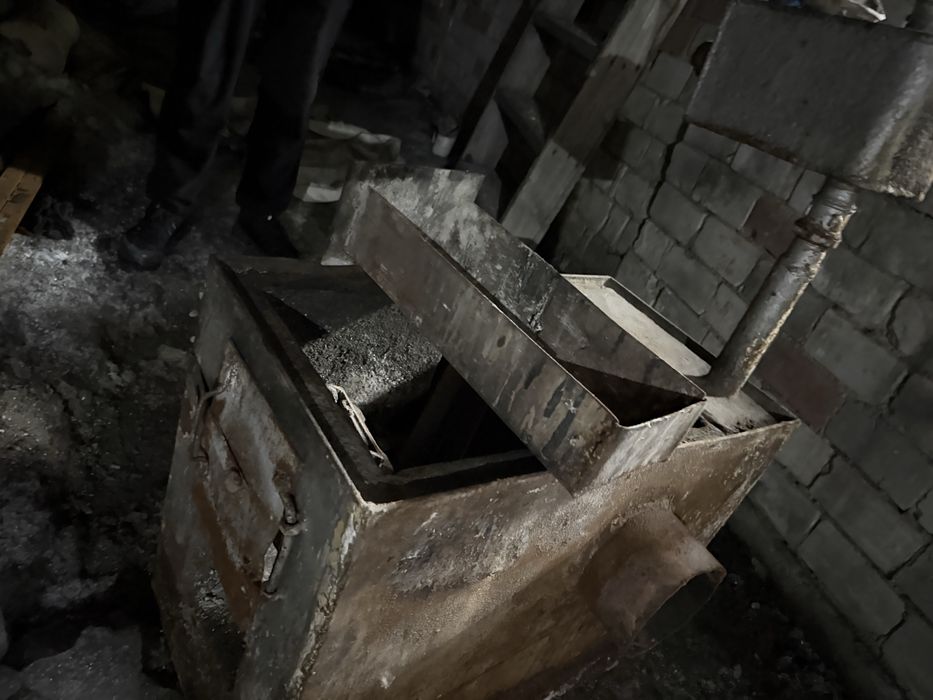 Продам печь, железо, самовывоз