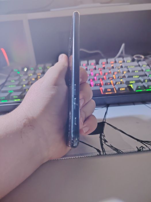 Продаётся iPhone 7