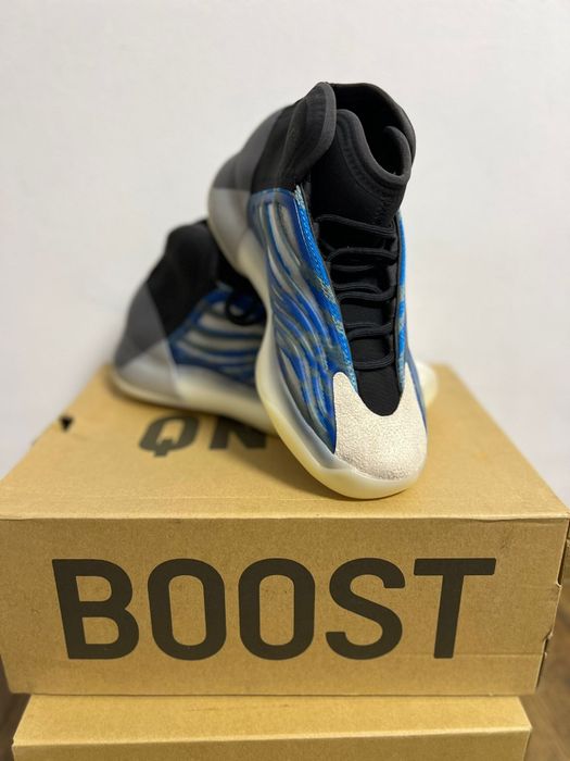 Adidași.adidas yezzy
