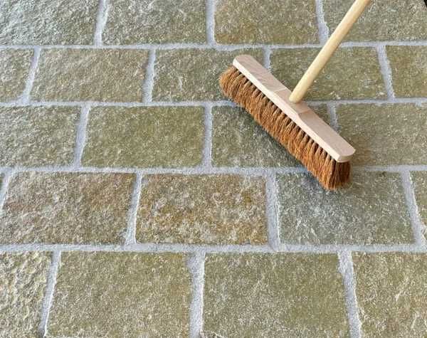 Mortar permeabil rosturi pavaj in trei culori gata de utilizare drenaj