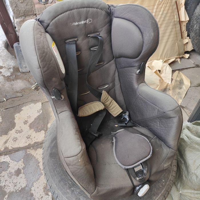 Автокресла детские продам