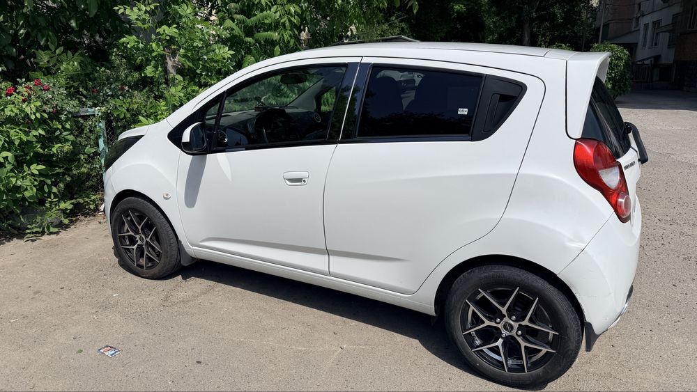 Chevrolet spark /2018 2 позиция