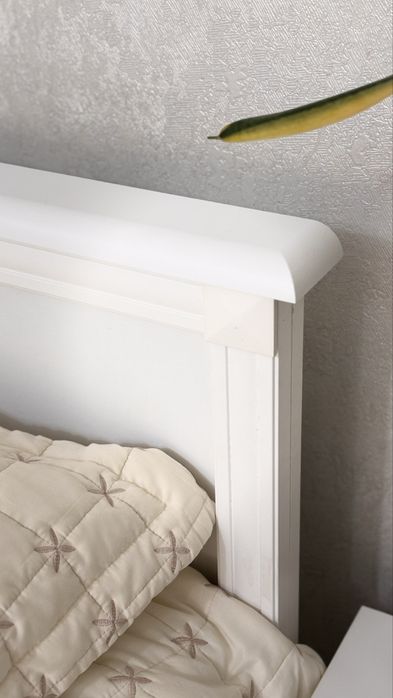 Продам кровать  двухспальная-160/200
