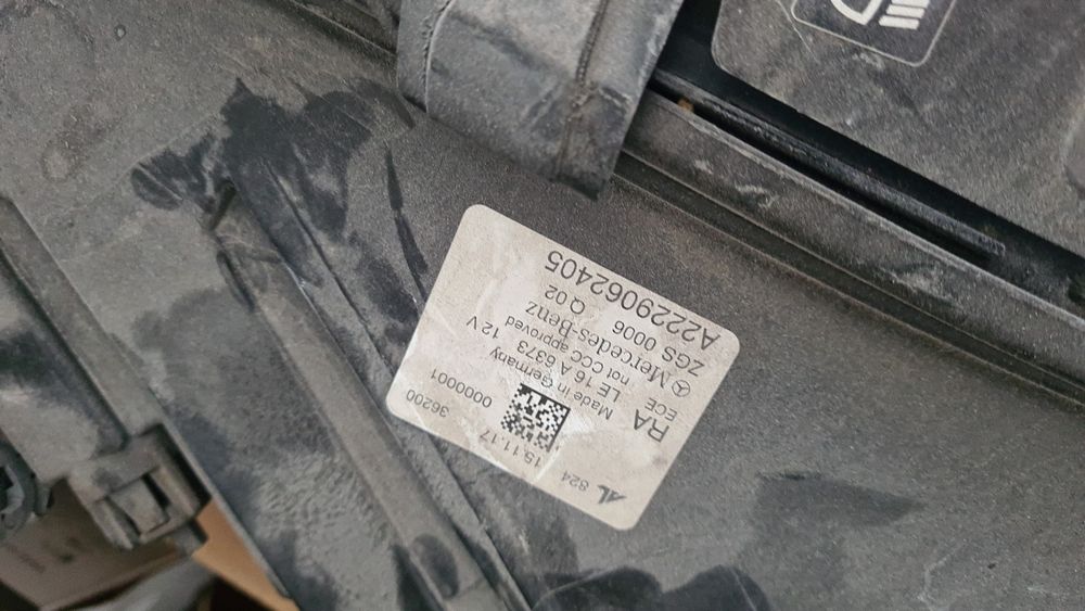 Far dreapta mercedes s.class 2020