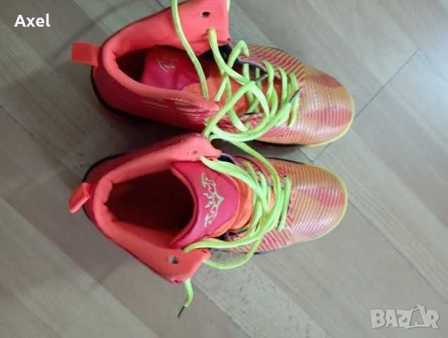 Нови 40 номер маратонки