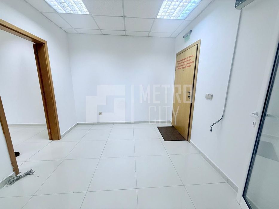 Офис в София-Младост 3 площ 122 цена 1400