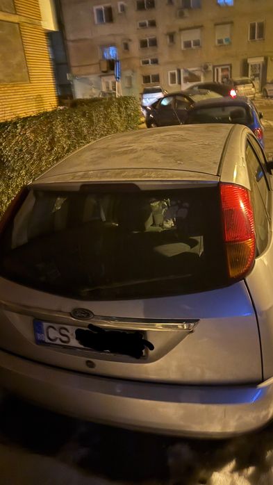 Ford focus 1 benzina