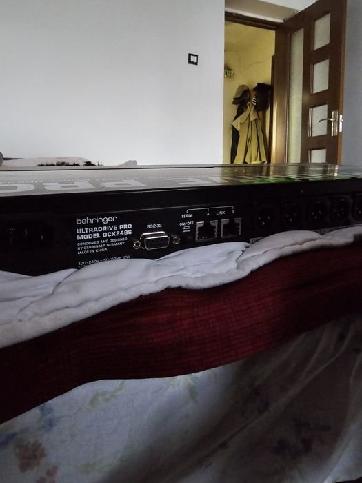 Behringer ultradrive pro dcx 2496