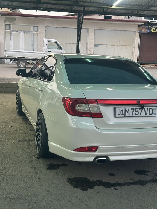 Azara R18 diska 225/40/18 zakaznoy balonlada sotiladi
