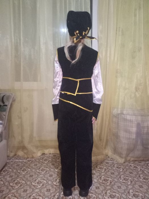 Продам национальный костюм.