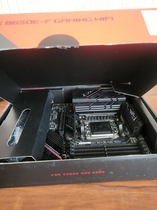 B650E-F gaming wifi r5 7500f