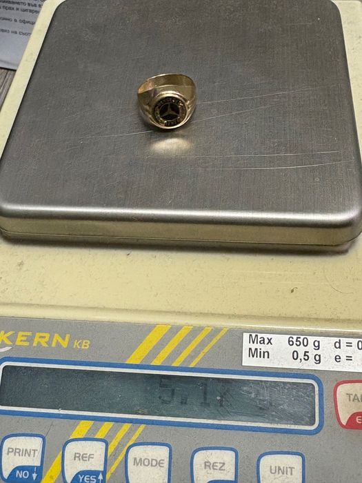 Златен мъжки пръстен