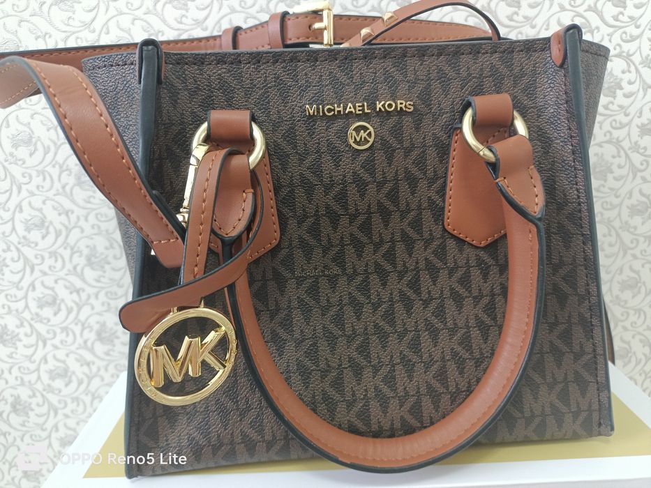 Сумка қорабымен, пакетімен