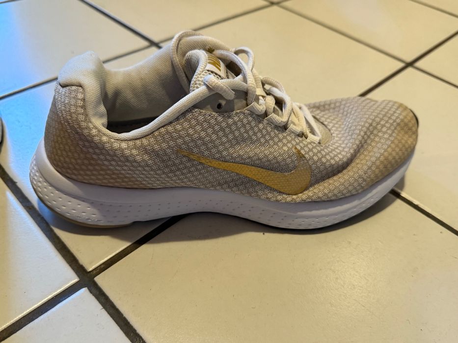 Женски маратонки