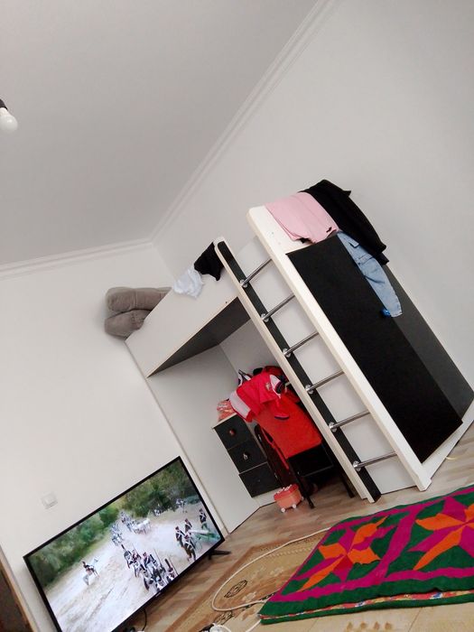 Продам детскую кровать, 25 тысяч. Разобрать и забрать должны сами ,