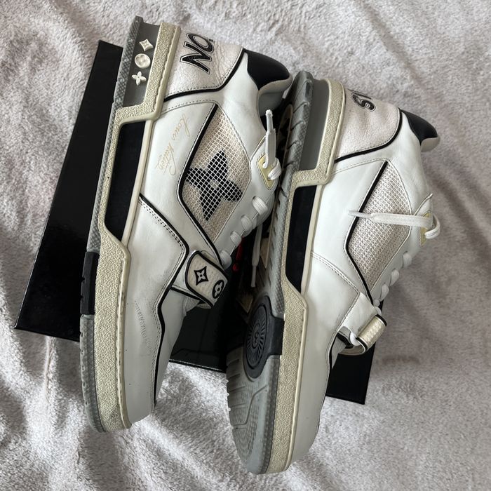 Adidasi Louis Vuitton