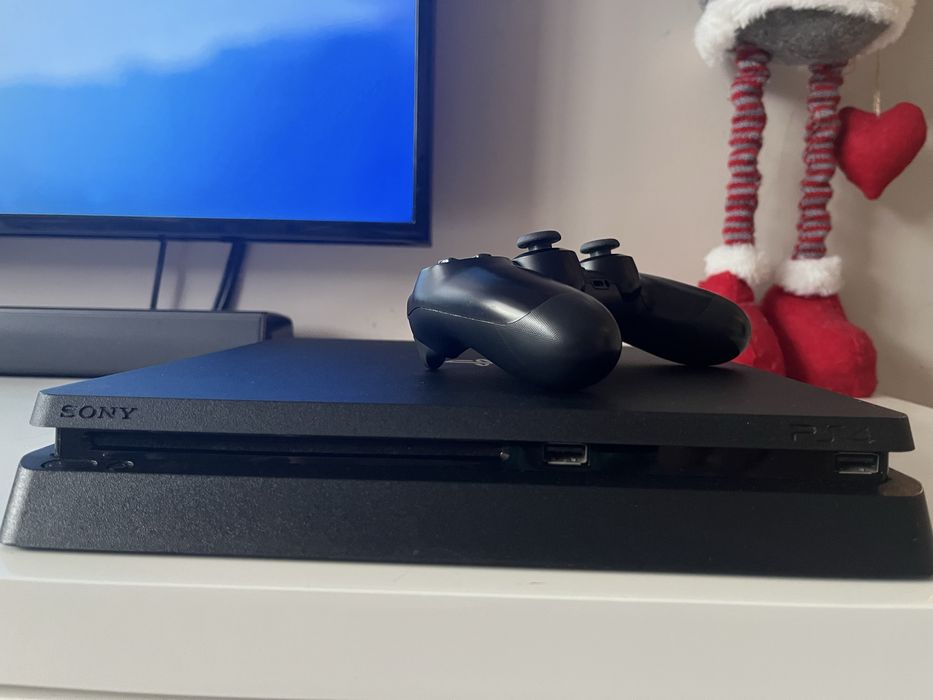 Playstation 4 slim 1TB