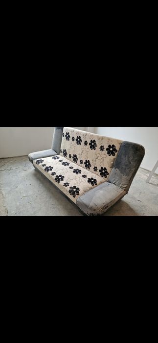 Диван спален с размери 204 × 83см×92 см височина
