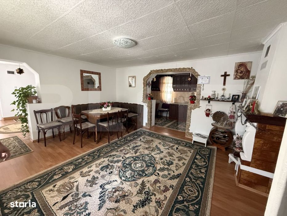 Casa cu 4 camere, 120 mp, teren 6.325 mp, zona Babasesti