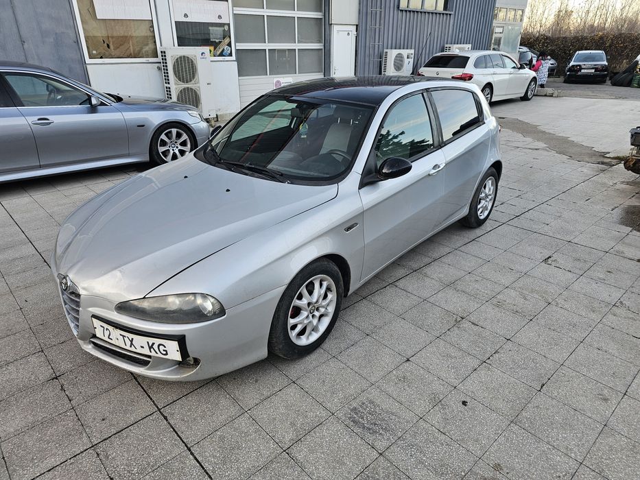 Алфа 147 1.6 Blackline на части