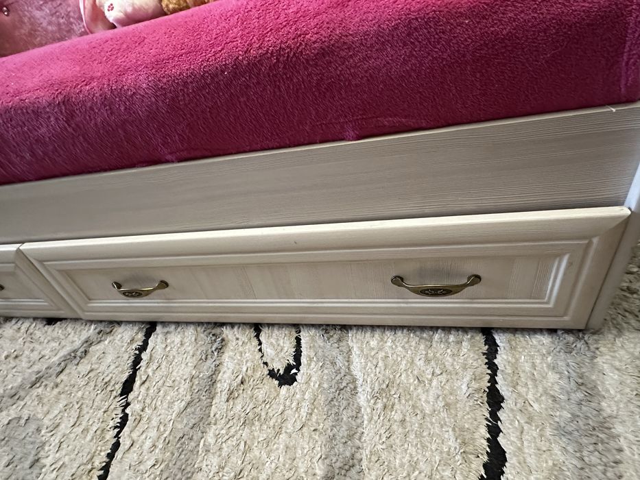 Продам кровать для девочки