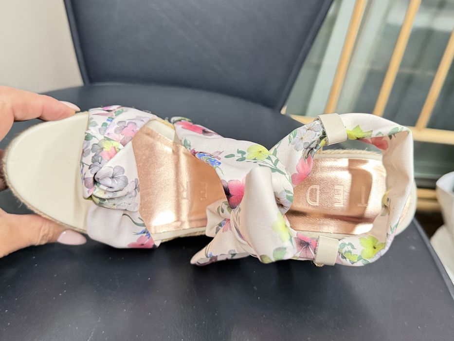 Обувки Ted Baker