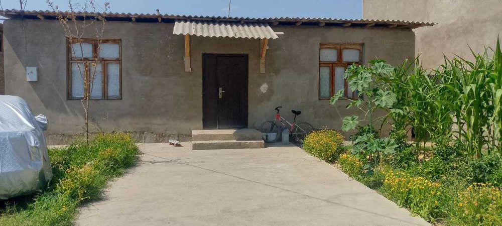 Янгийўл тумани Қоратепа маҳалласида уй сотилади