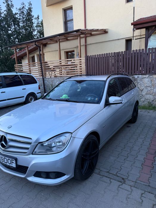 MERCEDES-BENZ E-Class 2011 — imagine 5