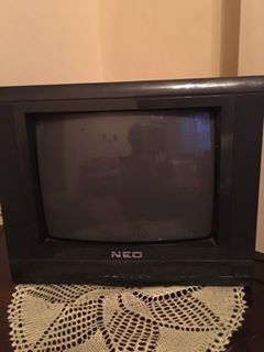 Работещ телевизор NEO 14 инчa + сателитен приемник АКИВА