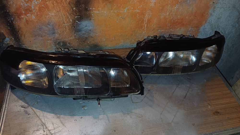 Фарове Volvo S60,V70 ,XC70