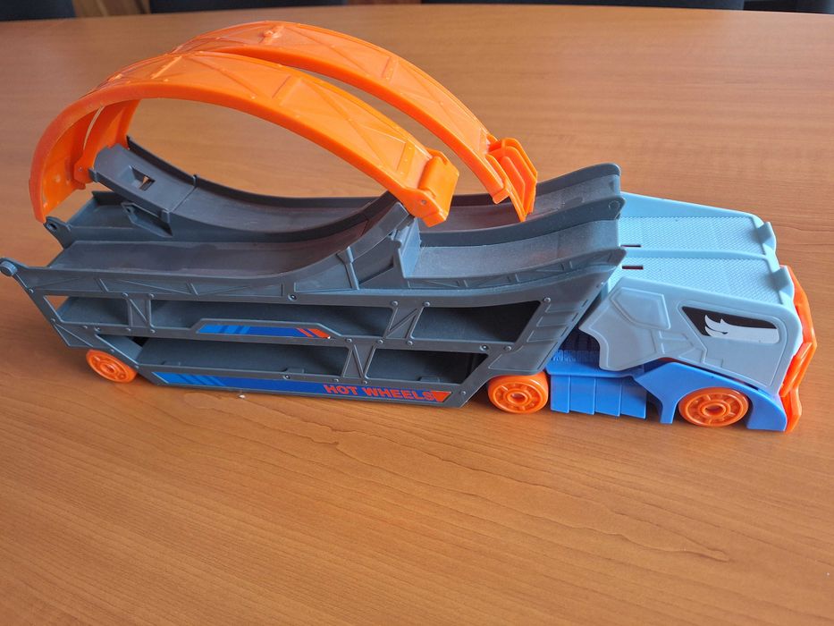 hot wheels stunt and go