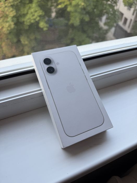 iPhone 17 Бял 256Gb