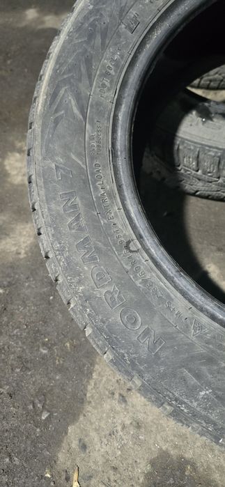 Продаю комплект б/у резины