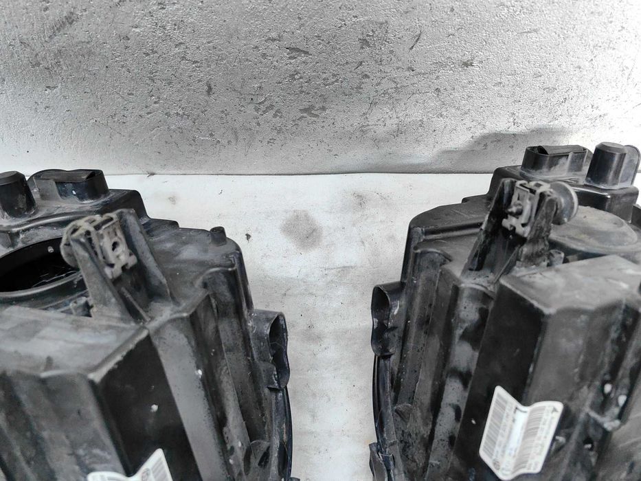 Оригинални фарове Vw Touran